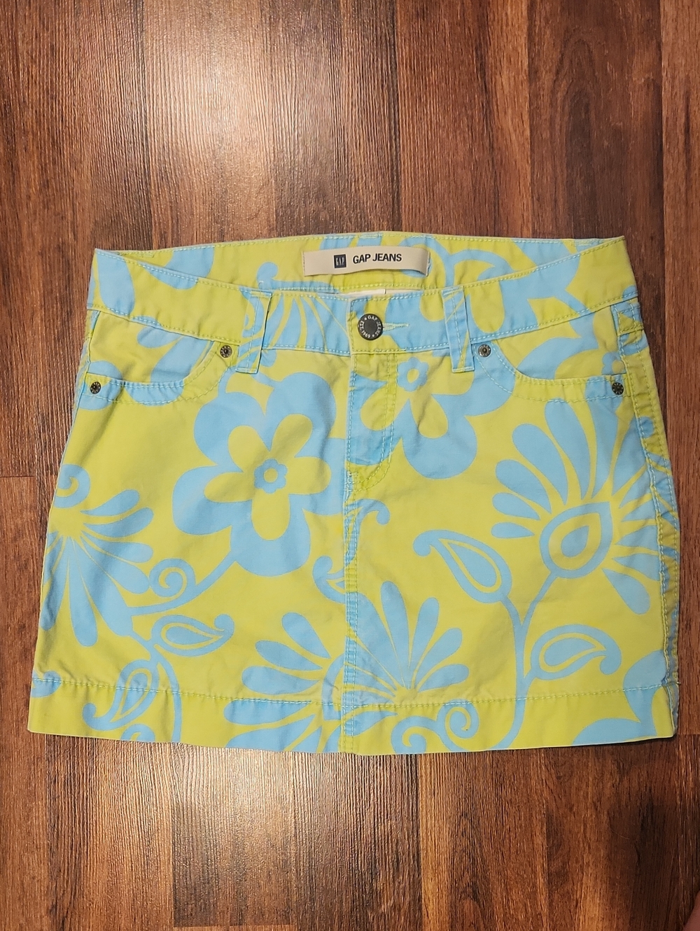Vintage GAP Lime Green And Blue Hibiscus Mini Skirt Y2K Era Size 4